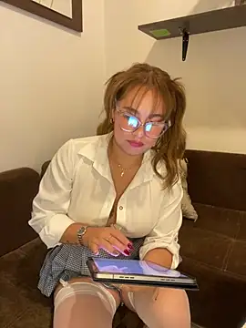 Snapshot of Gabriela-Parker_ chatting on 01.10.25 Gabriela-Parker online show from 01.10.25