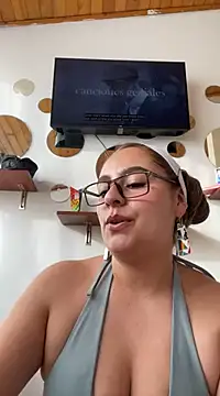 Snapshot of Gabriela-Parker_ chatting on 02.19.25 Gabriela-Parker online show from 02.19.25