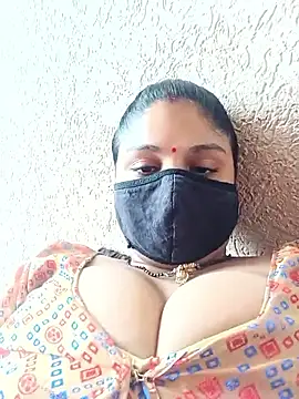Snapshot of Cute-Aadhvita chatting on 05.28.26 Cute-Aadhvita online show from 05.28.26