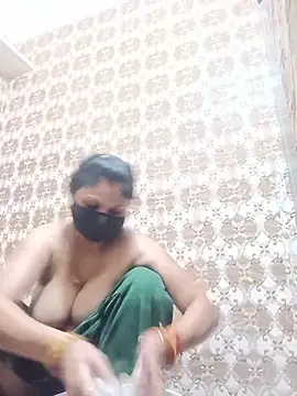 Snapshot of Cute-Aadhvita chatting on 06.11.26 Cute-Aadhvita online show from 06.11.26