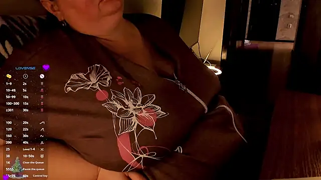 SexxyDreams1 online show from 01.06.25