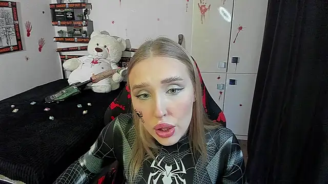 LinaTruly online show from 10.29.25