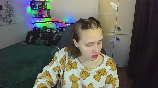 LinaTruly online show from 02.16.26