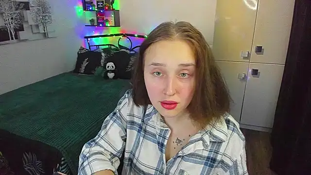 LinaTruly online show from 03.11.26