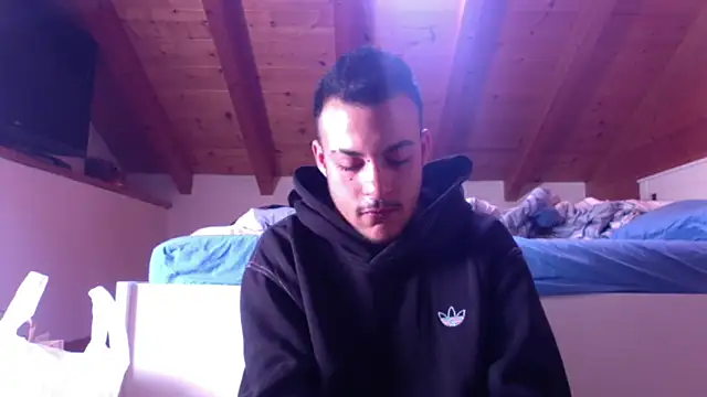 Snapshot of FTM98xxx chatting on 02.21.26 FTM98xxx online show from 02.21.26