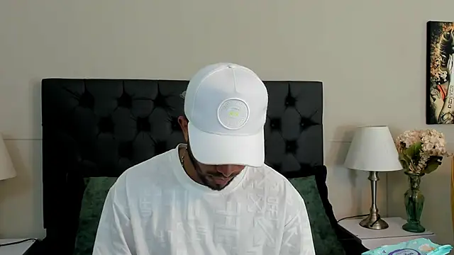 Snapshot of Robin_Rief chatting on 09.14.25 Robin Rief online show from 09.14.25