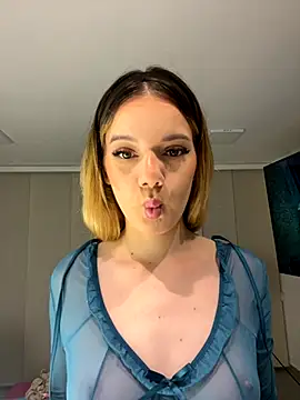 NicoleCut online show from 11.06.25