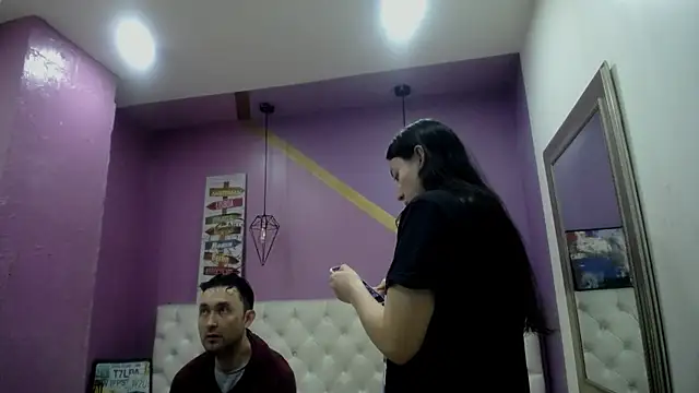 Snapshot of JeremmyAndStacy chatting on 02.11.25 JeremmyAndStacy online show from 02.11.25