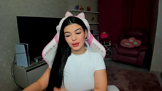 Snapshot of AlluringAriel chatting on 01.17.26 AlluringAriel online show from 01.17.26