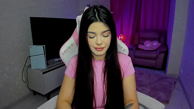 Snapshot of AlluringAriel chatting on 02.24.26 AlluringAriel online show from 02.24.26