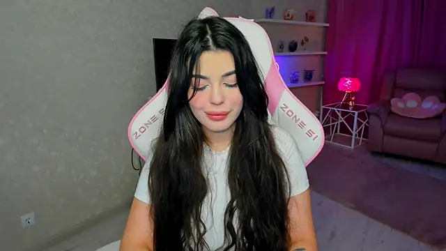 AlluringAriel online show from 04.16.26