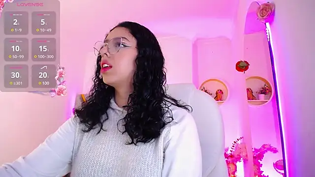 Aurora Brownn online show from 03.03.25