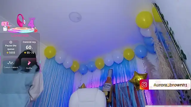 Aurora Brownn online show from 09.25.25