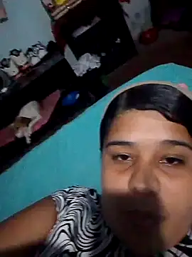 Snapshot of LilyChloe11 chatting on 12.15.24 LilyChloe11 online show from 12.15.24