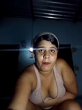 Snapshot of LilyChloe11 chatting on 12.19.24 LilyChloe11 online show from 12.19.24