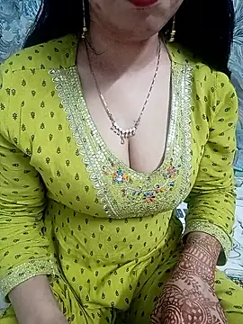 Snapshot of Haniya-143 chatting on 06.07.26 Haniya-143 online show from 06.07.26