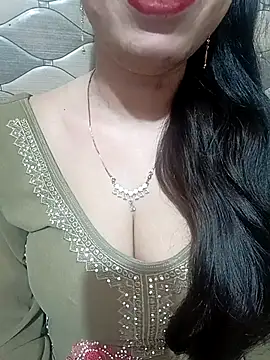 Snapshot of Haniya-143 chatting on 06.14.26 Haniya-143 online show from 06.14.26