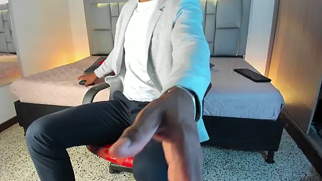 JEFFREY COTTOM online show from 02.10.25