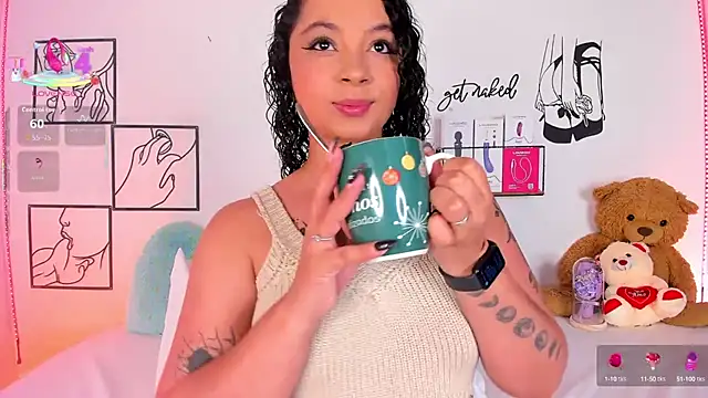 Mari Sweett online show from 09.23.25