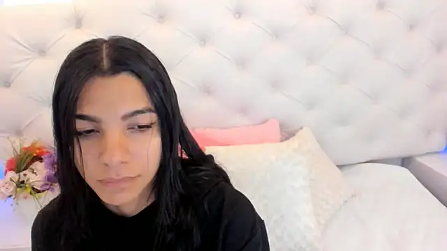 anchela-garcia1 online show from 02.19.25