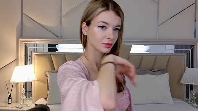 MeganMour online show from 01.28.25