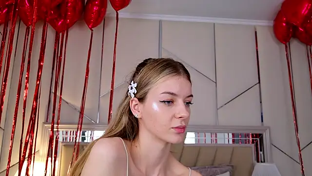 MeganMour online show from 02.12.25