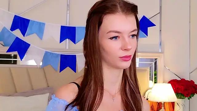 MeganMour online show from 10.04.25