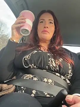 Engel mia online show from 12.16.25