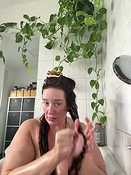 Engel mia online show from 04.18.26