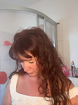 Snapshot of Engel_mia chatting on 06.04.26 Engel mia online show from 06.04.26