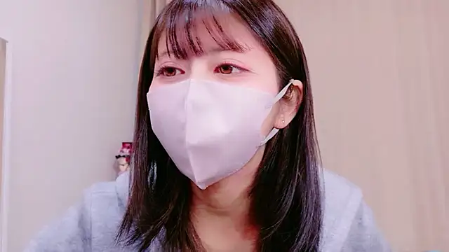Snapshot of -anzu-o chatting on 11.15.25 -anzu-o online show from 11.15.25