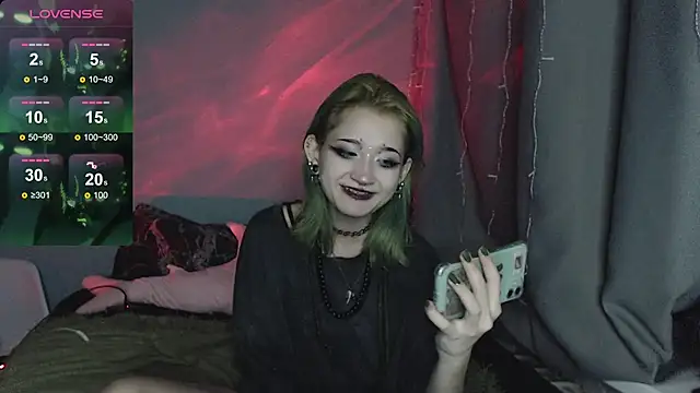 Snapshot of Milten-Trish chatting on 01.17.26 Milten-Trish online show from 01.17.26