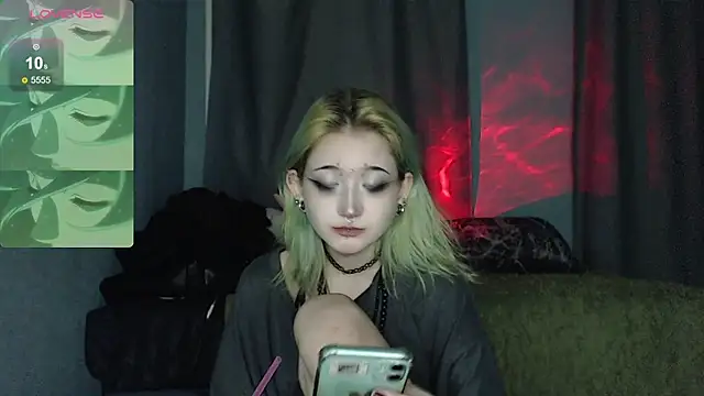 Snapshot of Milten-Trish chatting on 03.02.26 Milten-Trish online show from 03.02.26