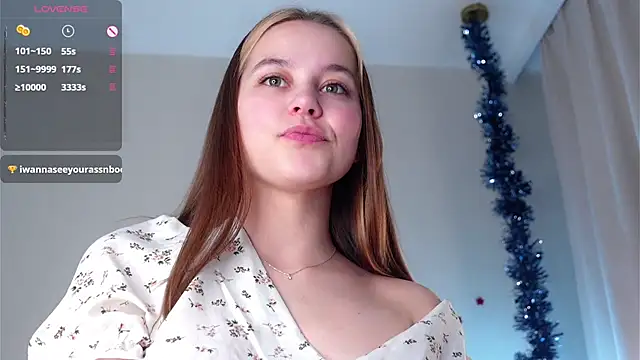 Snapshot of FalineDowlen chatting on 01.12.25 FalineDowlen online show from 01.12.25