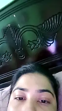 Snapshot of Fuck_Girl_Nuri chatting on 02.11.25 Fuck Girl Nuri online show from 02.11.25