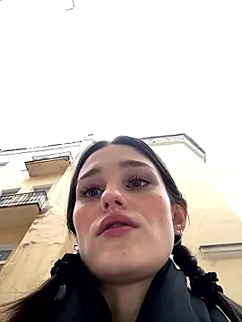 Mia Mia M online show from 02.27.26