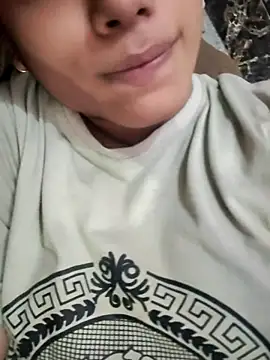 Snapshot of Babby_girl08 chatting on 10.29.25 Babby girl08 online show from 10.29.25