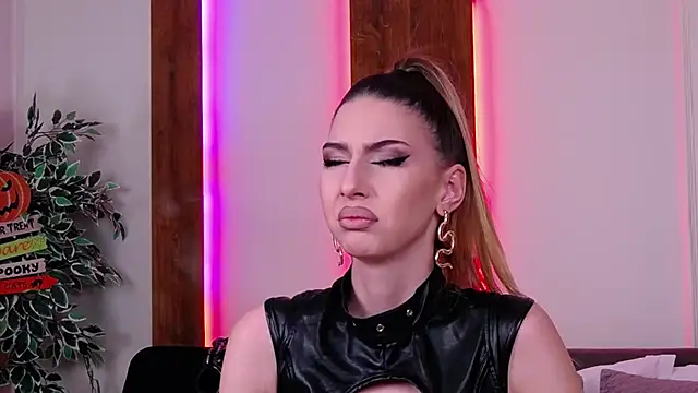 SkylerSpark online show from 10.30.25