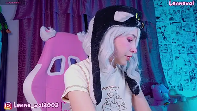 Lenneval1 online show from 11.22.25