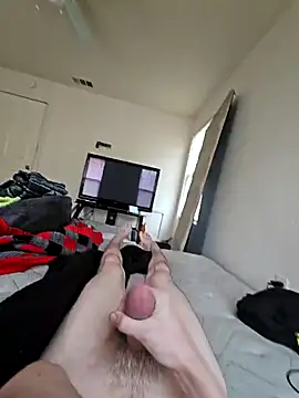 Snapshot of SmoknDog chatting on 02.09.25 SmoknDog online show from 02.09.25