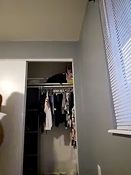 hivirgin online show from 01.10.25