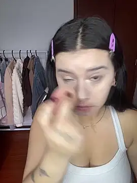 SaraBraun  online show from 01.05.25