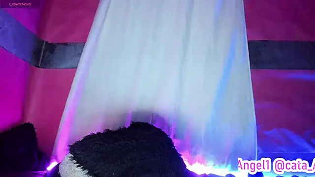 Cata-angel online show from 02.22.25