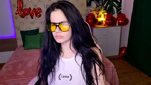 KattieSims online show from 02.16.25