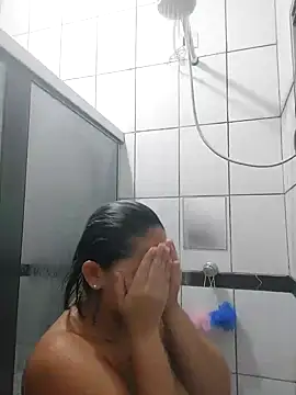 baixinhaloira online show from 12.16.24