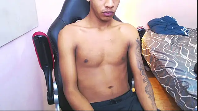 mr stiven  online show from 01.05.25