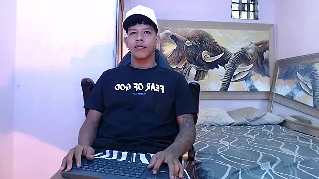 mr stiven  online show from 03.23.25