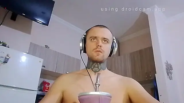 Snapshot of HappyZebra13 chatting on 01.03.25 HappyZebra13 online show from 01.03.25