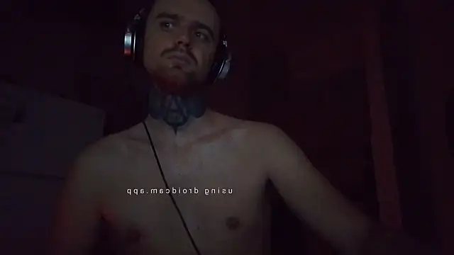 Snapshot of HappyZebra13 chatting on 02.06.25 HappyZebra13 online show from 02.06.25