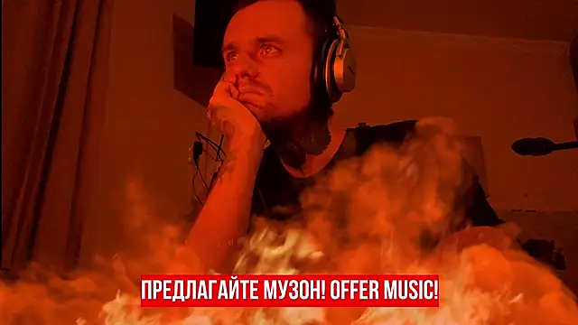 Snapshot of HappyZebra13 chatting on 02.18.25 HappyZebra13 online show from 02.18.25